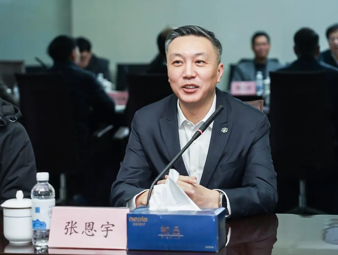 常州大學(xué)徐守坤書記、陳海群校長(zhǎng)一行蒞臨神開參觀考察(圖2)